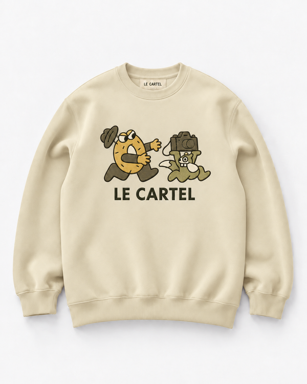 CATCH ME IF YOU CAN・Embroidered unisex crewneck・Cream